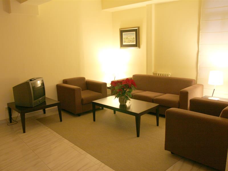 ホテル ウニヴェルサル サンティアゴ・デ・コンポステーラ 部屋 写真